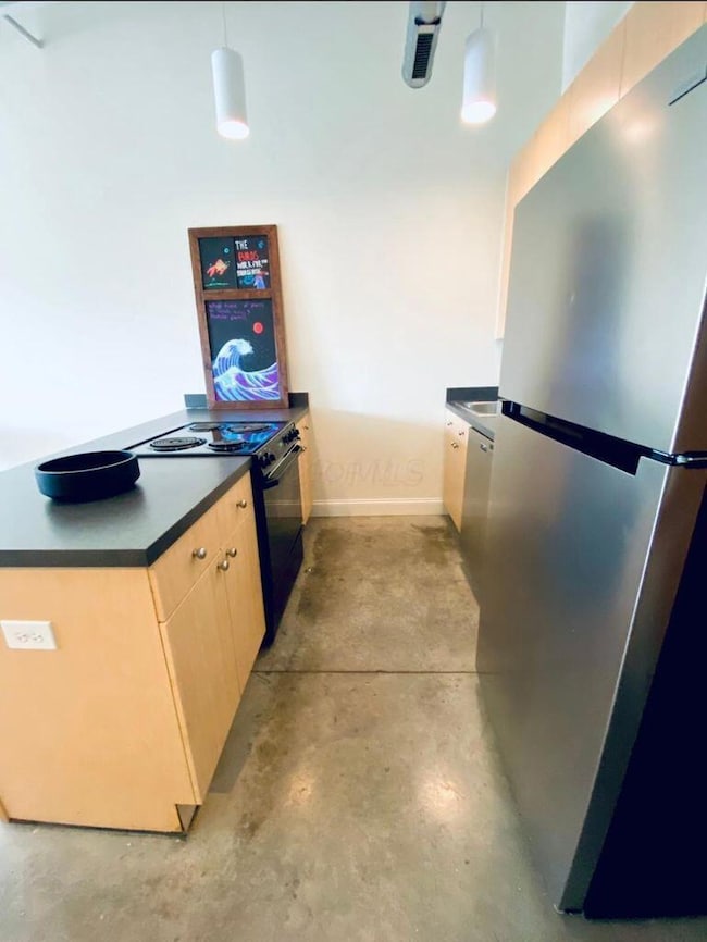 20220527023804232825000000-o