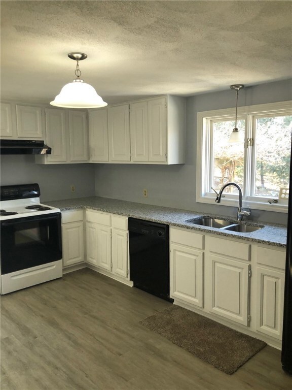 258 Douglas Pike, Smithfield, RI 02917 - photo 4