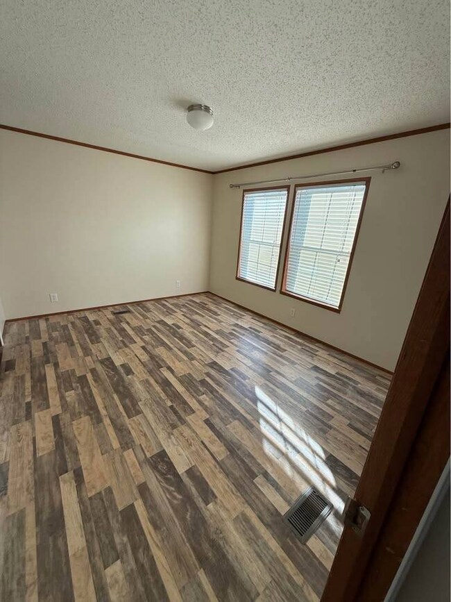 1322 Cambridge Ln, Caro, MI 48723 - photo 6