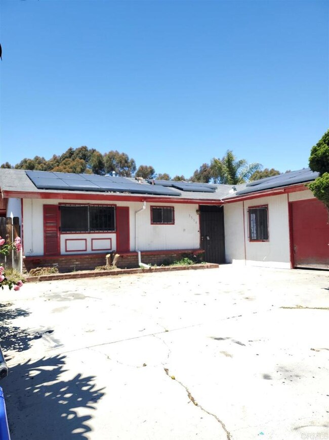 3514 Hacienda Dr, Oceanside, CA 92054 - photo 3