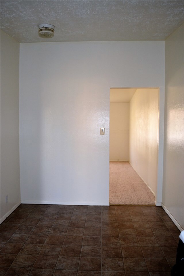 2405 Telles Ave unit 1, Alamogordo, NM 88310 - photo 7