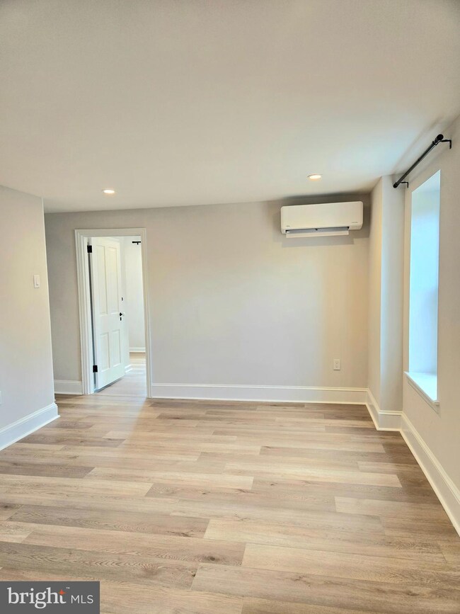 119 Chestnut St unit 2, Spring City, PA 19475 - photo 5