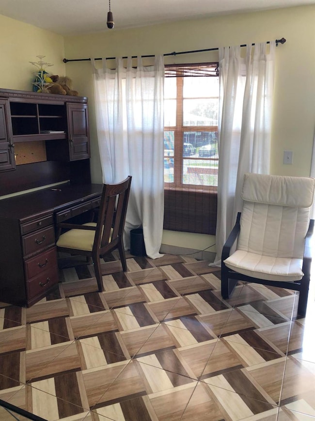 23 Coventry A, West Palm Beach, FL 33417 - photo 6