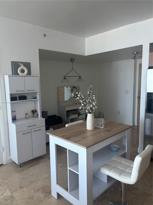 Wind by Neo unit 2509, Miami, FL 33130 - photo 4