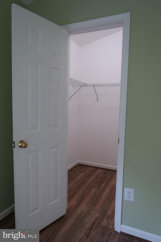 20555 Golf Course Dr, Germantown, MD 20874 - photo 7