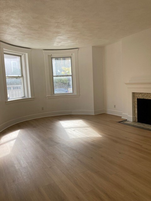 675 Washington St unit 1, Brookline, MA 02446 - photo 6