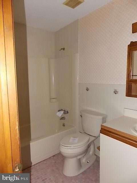 210 4th Ave, Tuckerton, NJ 08087 - photo 4