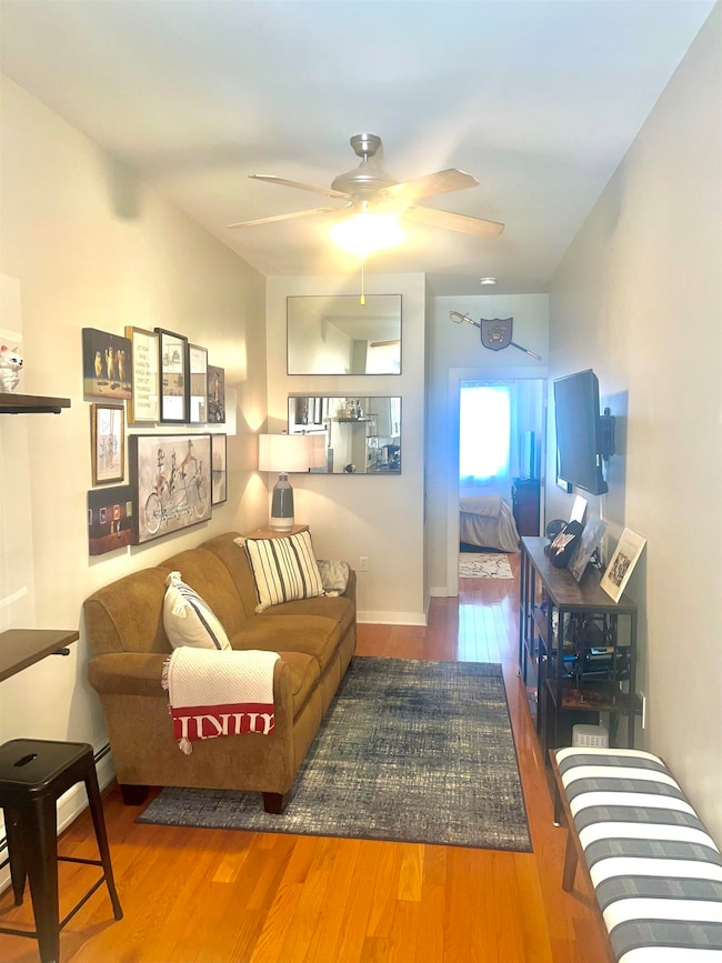 422 Bloomfield St unit 1R, Hoboken, NJ 07030 - photo 2