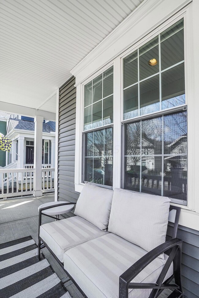 395 E Deshler Ave, Columbus, OH 43206 - photo 6