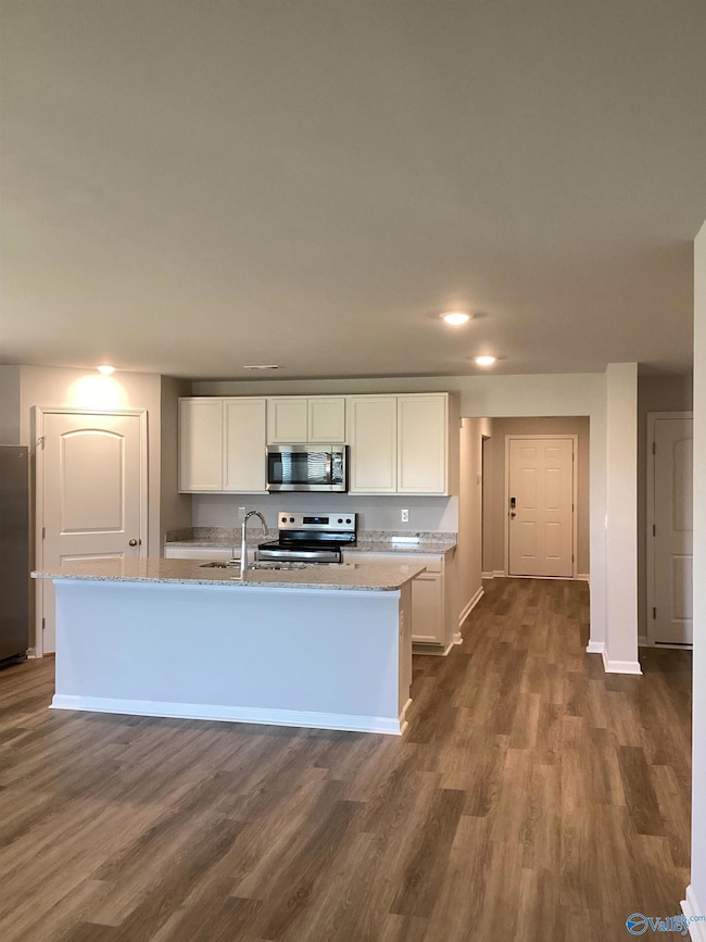 417 Jackson Point Cir, Huntsville, AL 35811 - photo 2