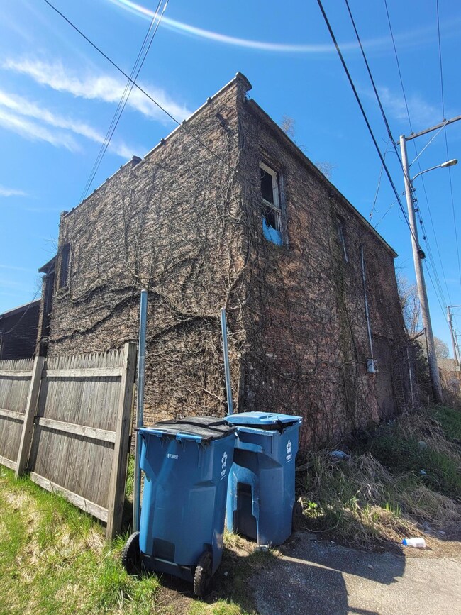 328 W Ridge Rd, Gary, IN 46408 - photo 2