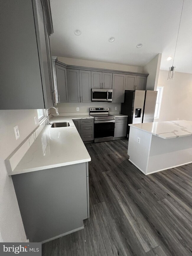 38 Meadow View Ln, Colonial Beach, VA 22443 - photo 7