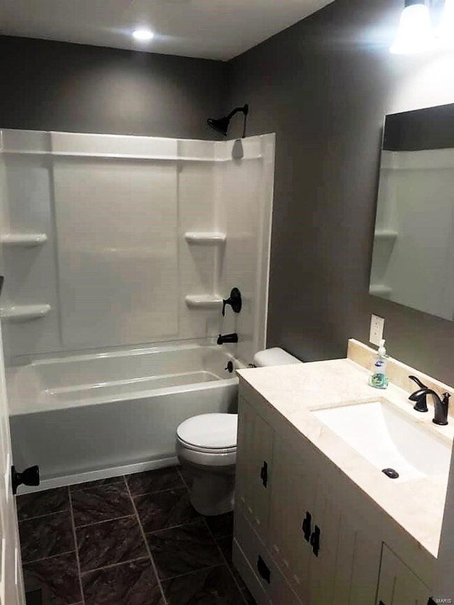 2419 National Ave, Poplar Bluff, MO 63901 - photo 5