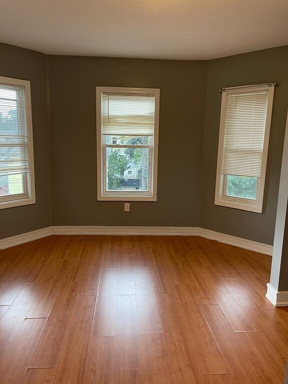 3 Hacker Ct unit 3, Worcester, MA 01603 - photo 5