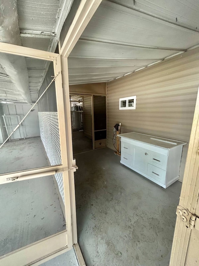 200 Fun Ave, Bradenton, FL 34208 - photo 5