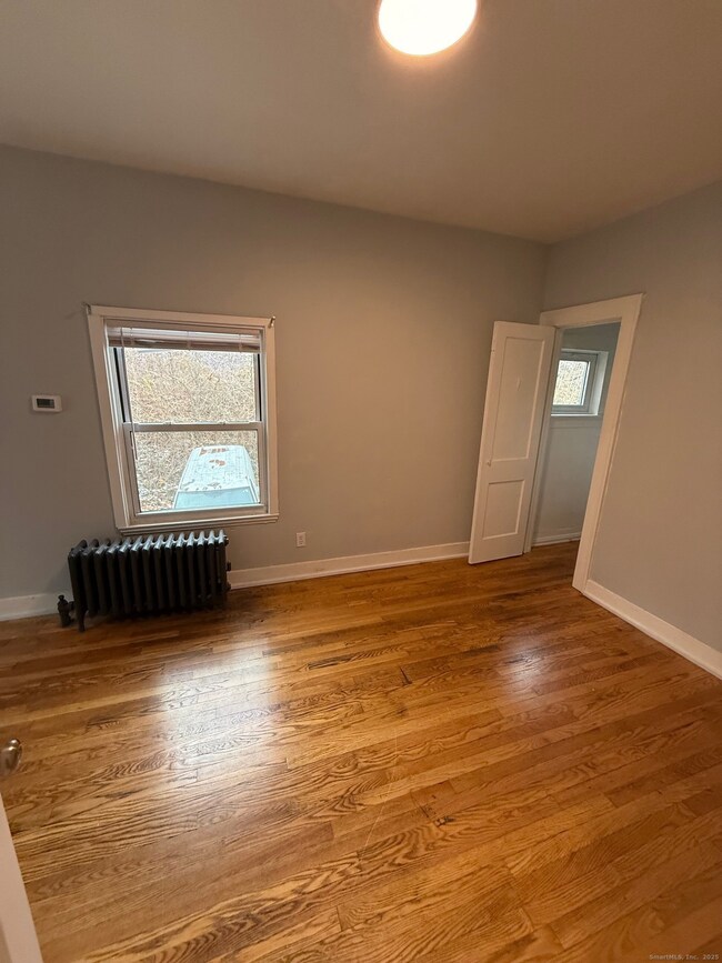 45 S High St unit 2S, New Britain, CT 06051 - photo 2