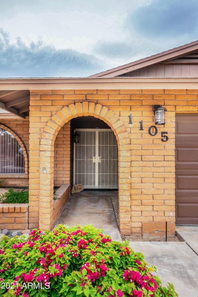 1105 W Juanita Ave, Mesa, AZ 85210 - photo 4