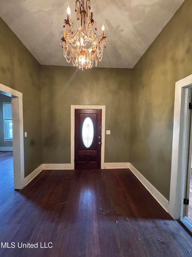 409 N Jackson St, Crystal Springs, MS 39059 - photo 3