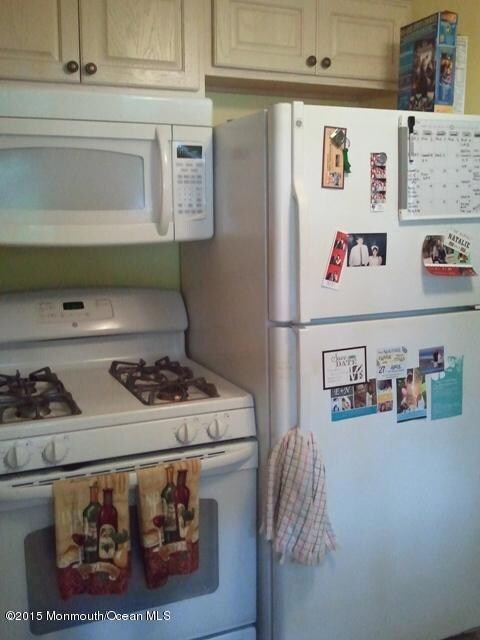 4 Juniper Ln unit A, Eatontown, NJ 07724 - photo 6