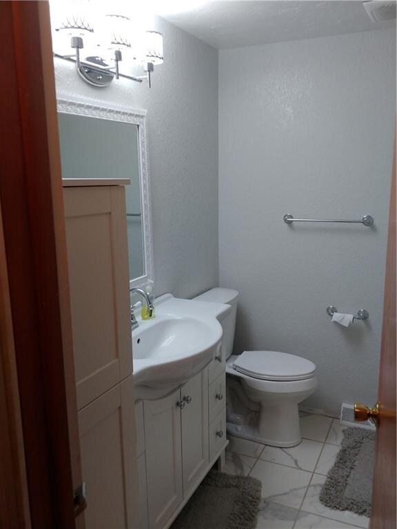 3306 Jay Dr, Anderson, IN 46012 - photo 6