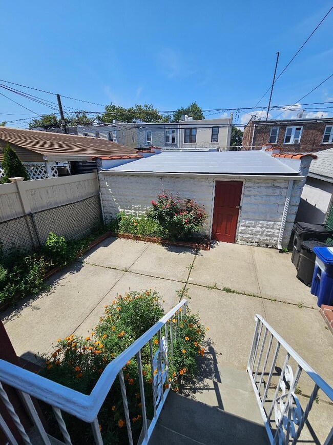 3206 85th St, East Elmhurst, NY 11370 - photo 5