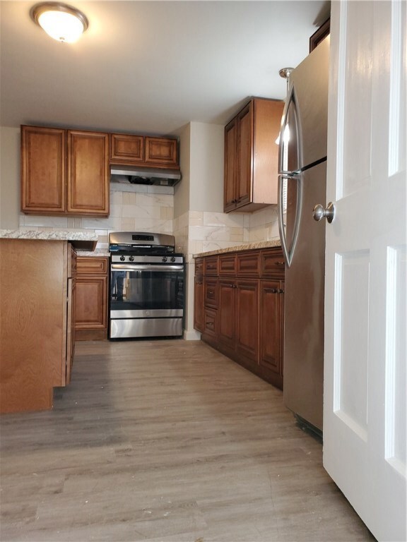 kitchen with  stainless steel  appliances
