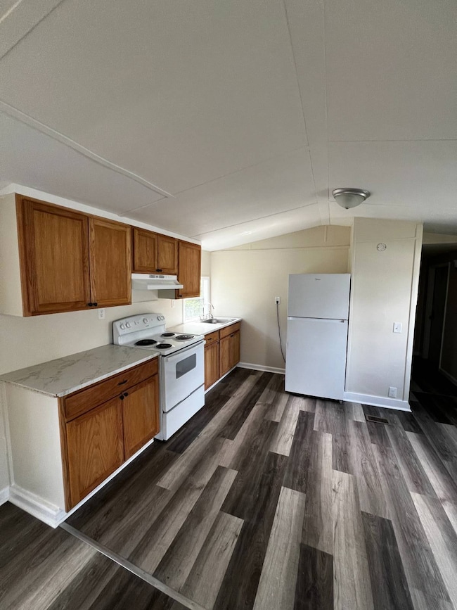 116 Hussey Mobile Home Park Ln, Beulaville, NC 28518 - photo 2