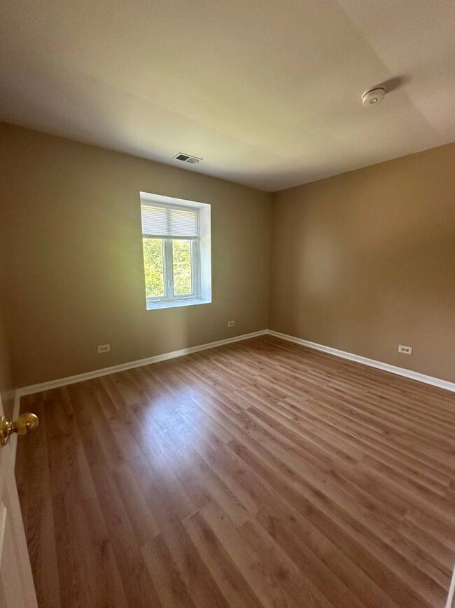 4062 Charleston Rd unit 3E, Matteson, IL 60443 - photo 7