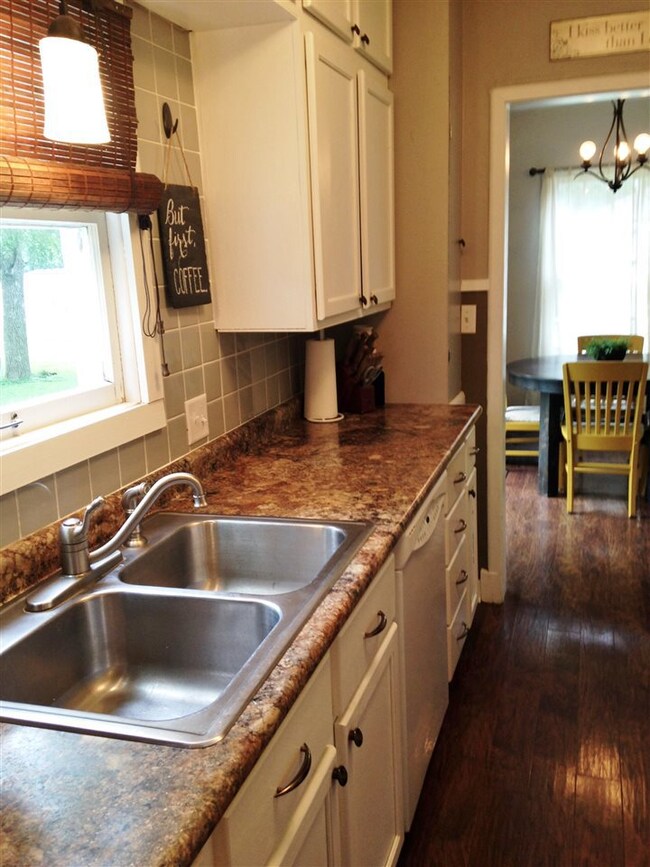 3511 Rownd St, Cedar Falls, IA 50613 - photo 5