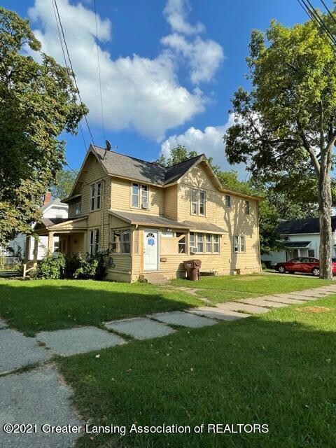 532 N Chestnut St, Lansing, MI 48933 - photo 2