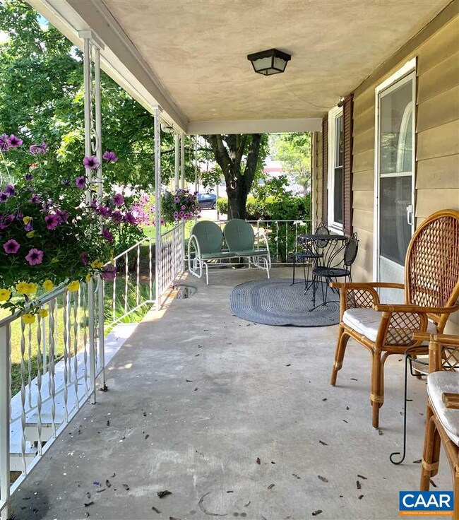 42 Draft Ave, Stuarts Draft, VA 24477 - photo 5