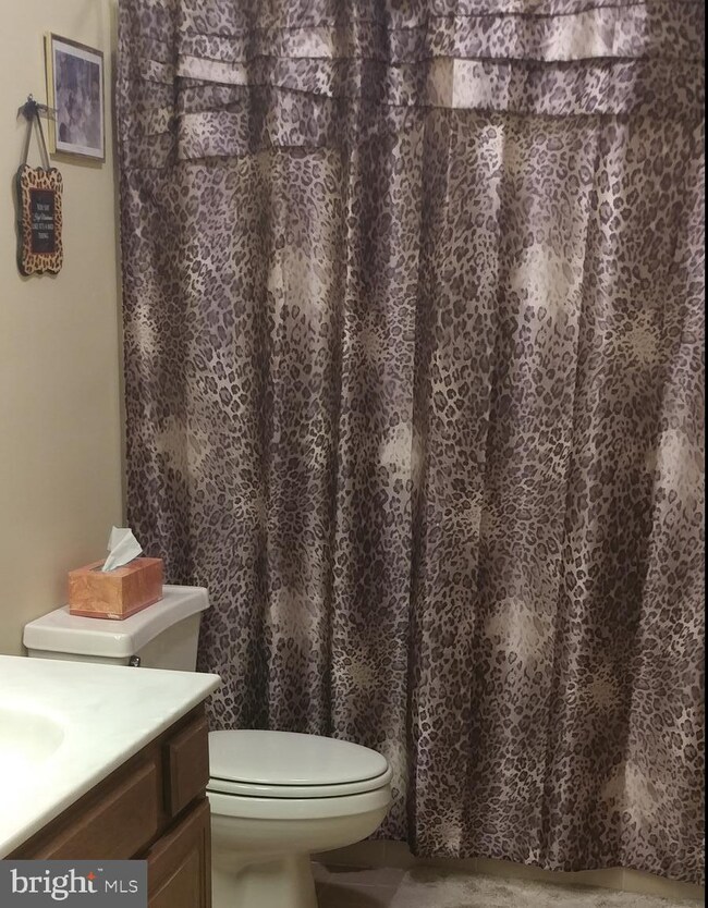 1332 Putnam Blvd unit 27, Wallingford, PA 19086 - photo 6