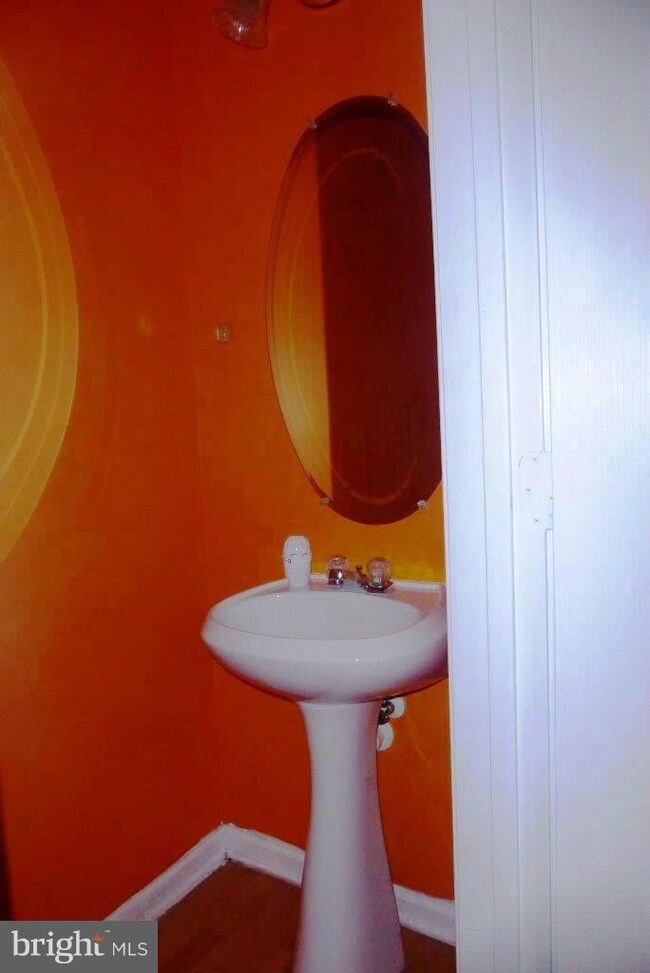 3804 Enders Ln, Bowie, MD 20716 - photo 5