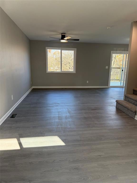 342 E Pleasant View Dr, Des Moines, IA 50315 - photo 2