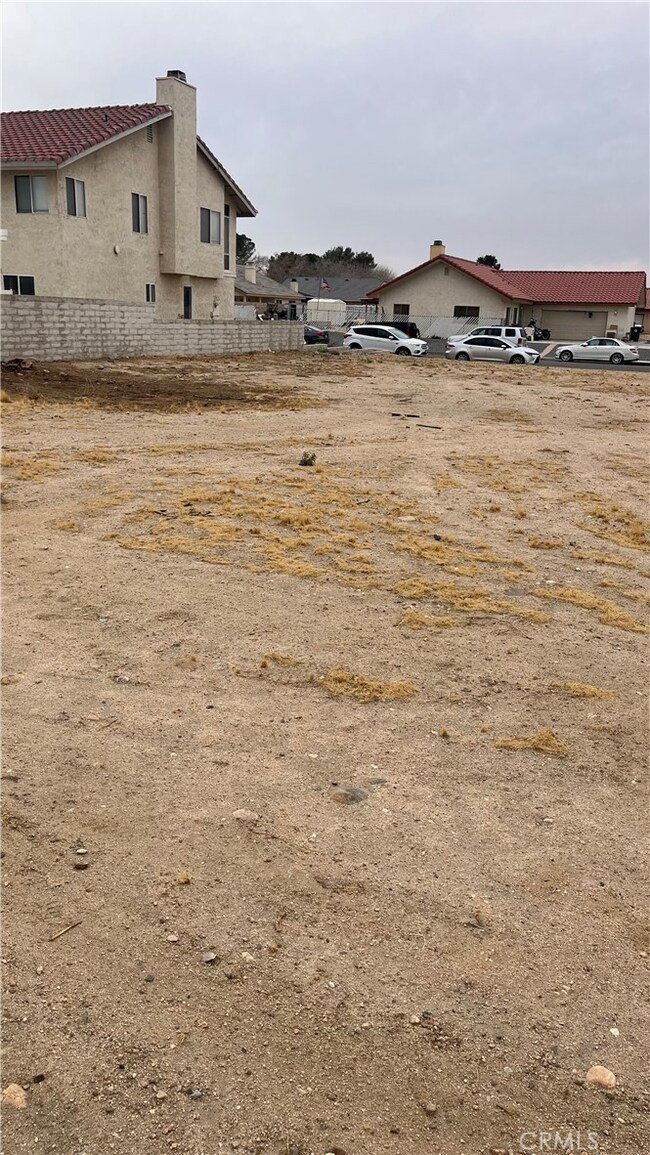 26747 Corona Dr, Helendale, CA 92342 - photo 7