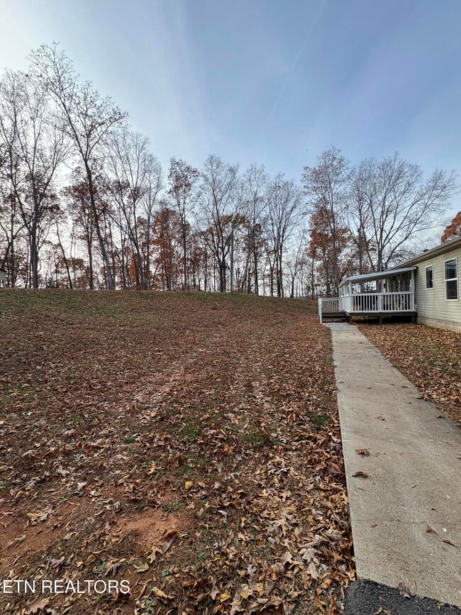 136 Hillview Rd, Ten Mile, TN 37880 - photo 5