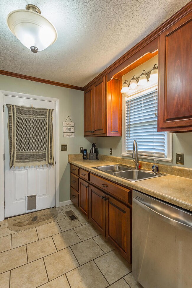 504 Forrest Road HD -12