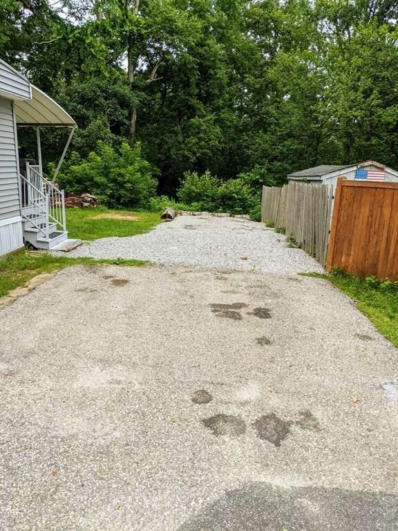 6 Holly Ln, Webster, MA 01570 - photo 3