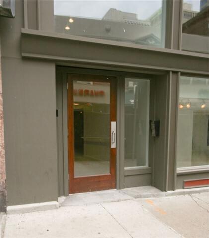 Art Avenue Lofts and Kress Lofts are together. This is the maing Entrance to Art Avenue Lofts, located walking distance to the best live entertainment in Nashville, walk to performing venues, restaurants, sporting events. A must see Residence!!