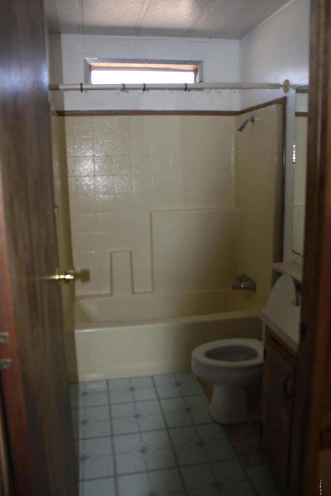 686 Cedar Ave, Ash Fork, AZ 86320 - photo 7
