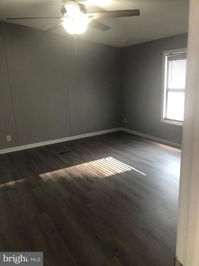 207 Clearfield Ct W, Lancaster, PA 17603 - photo 7