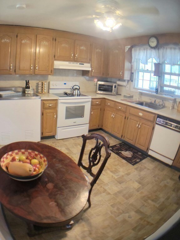 83 Sharon St, Brockton, MA 02302 - photo 5