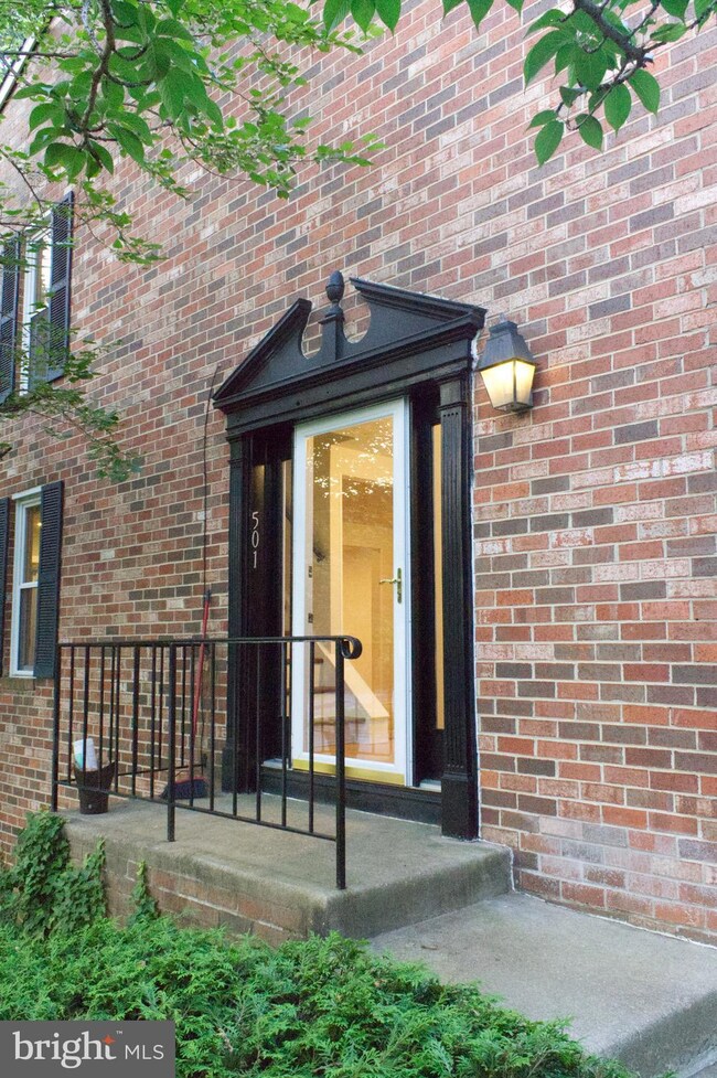 501 Oakmont Ct, Arnold, MD 21012 - photo 4