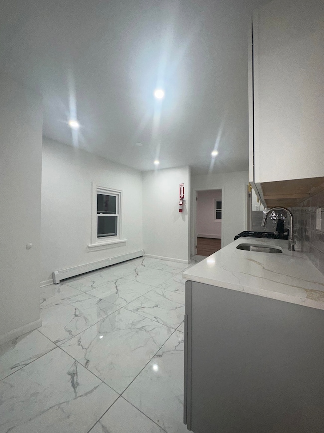 23 Valley Place unit 2, Edgewater, NJ 07020 - photo 2