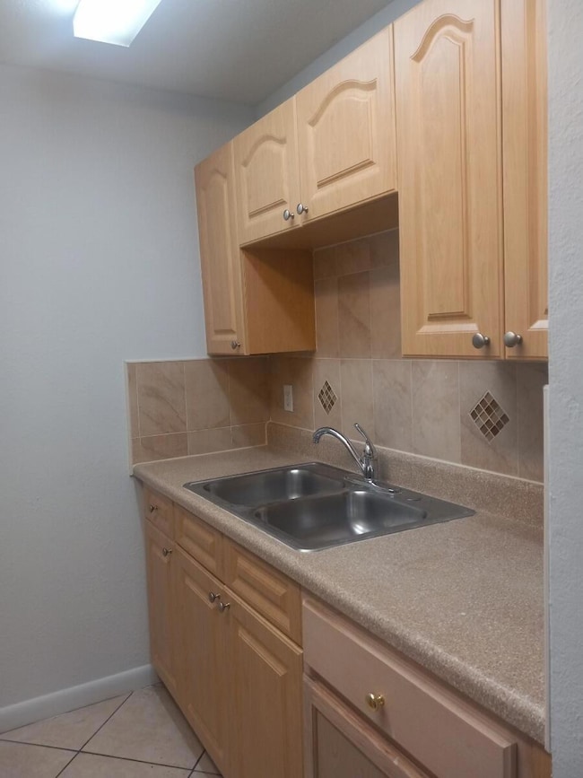 2864 NW 55th Ave unit 2D, Lauderhill, FL 33313 - photo 3