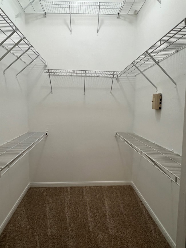 Walking closet