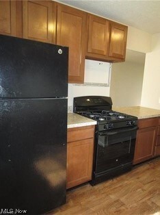 1544 E 29th St, Lorain, OH 44055 - photo 5