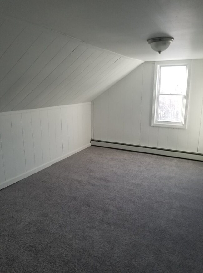 78 Sanborn St unit 2R, 2L, Franklin, NH 03235 - photo 4