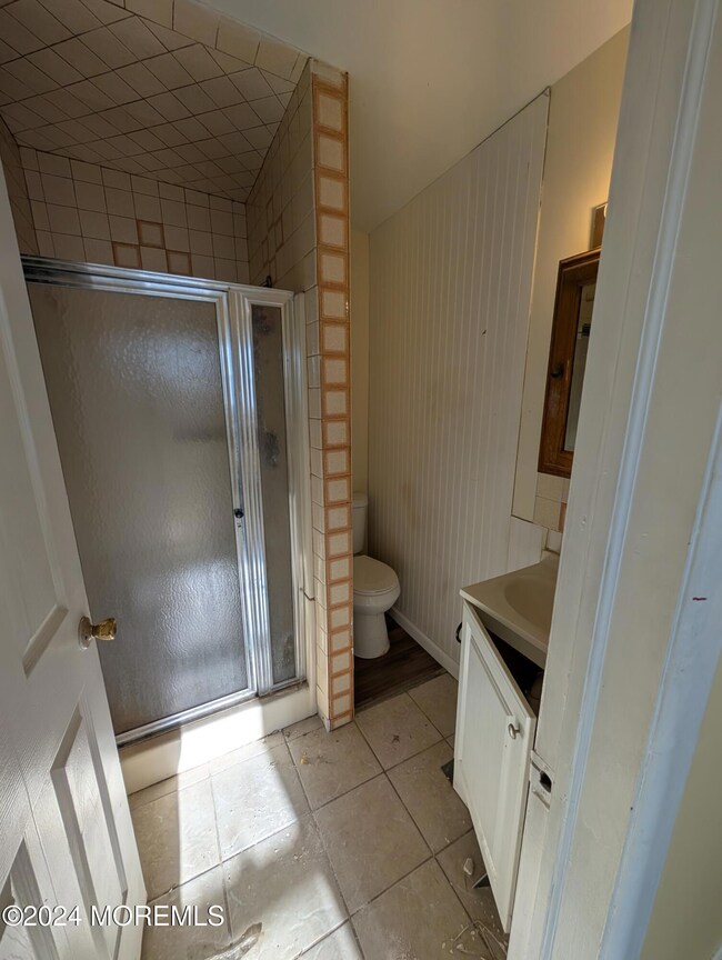 305 Port Monmouth Rd, Middletown Township, NJ 07748 - photo 5