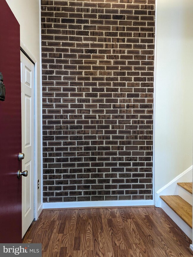 1457 Greenmont Ct, Reston, VA 20190 - photo 6